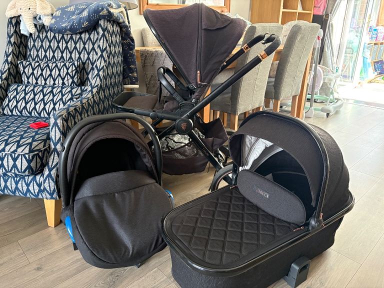 Venicci Upline 1 travel system 