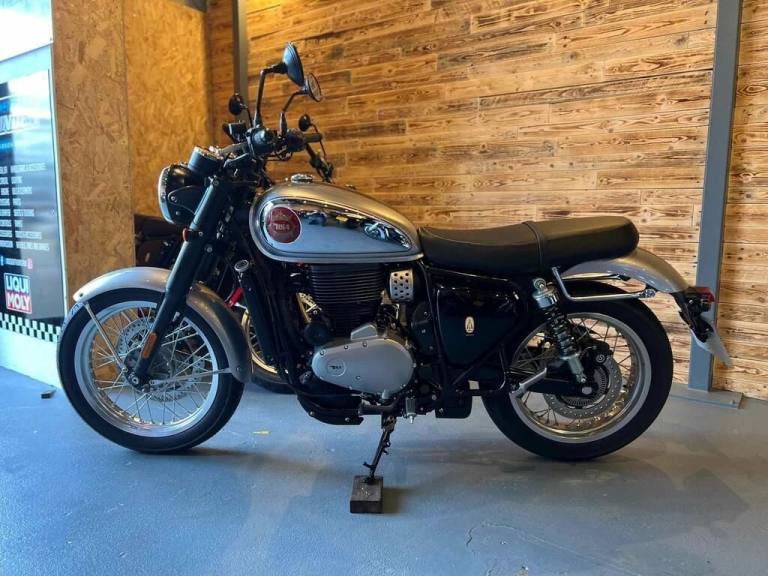 2024 BSA GOLD STAR Gold Star Solid (22MY) Roadster/Retro PETROL Manual