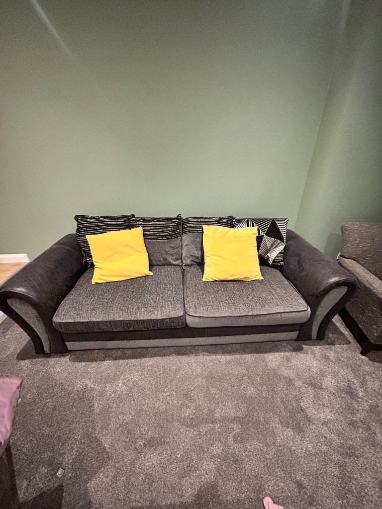 Nice black and grey sofa 