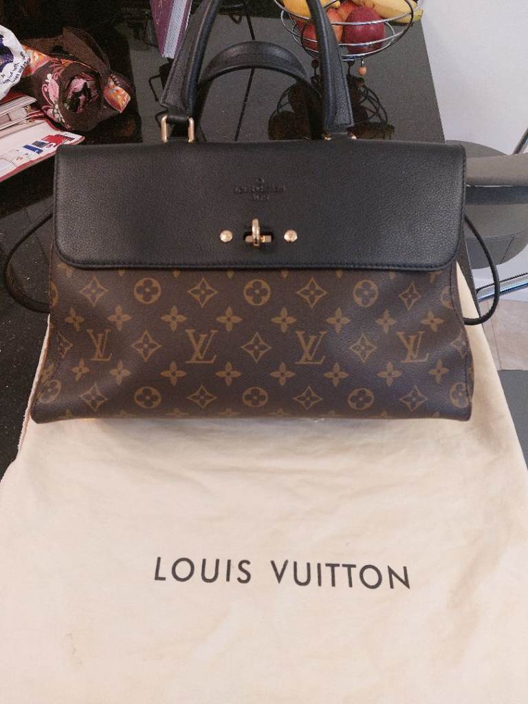 LOUIS VUITTON HAND BAG 