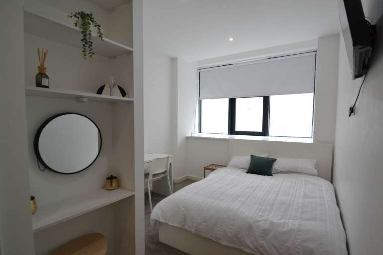 1 bedroom flat in Room London Road, Kingston Upon Thames