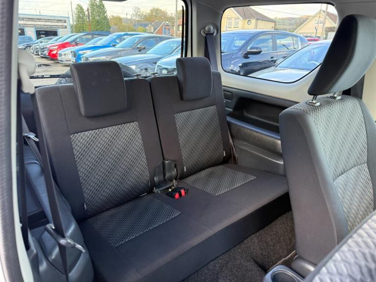 2015 Suzuki Jimny 0.7 Automatic Hatchback Petrol Automatic