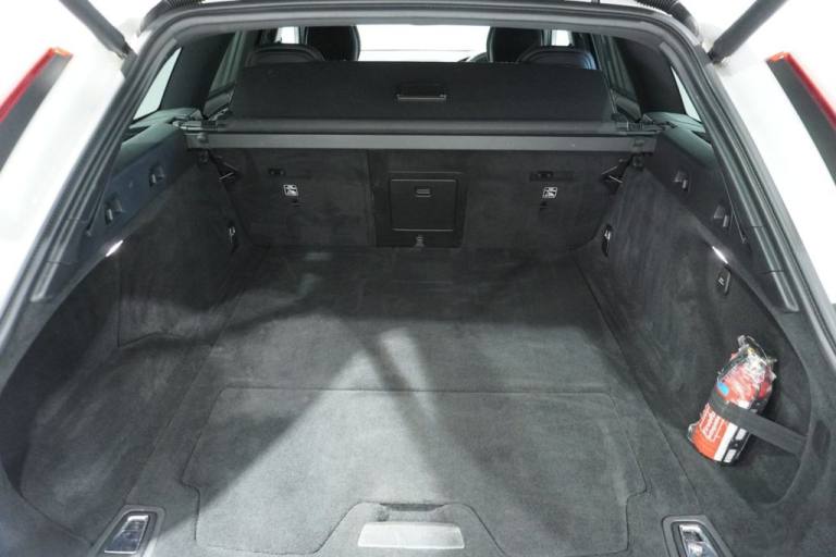 2020 Volvo V90 2.0 D4 R DESIGN Plus 5dr Geartronic ESTATE DIESEL Automatic