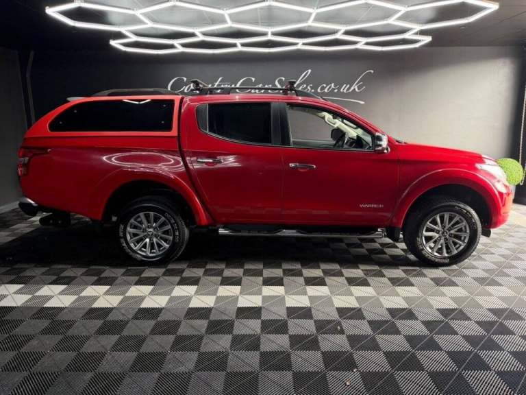 2016 Mitsubishi L200 2.4 DI-D DC Warrior Pickup Double Cab 4dr Diesel Manual 4WD Euro 5 (178 ps) ...