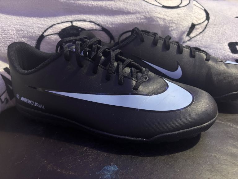 Nike black football boots, astroturf size 7 adults