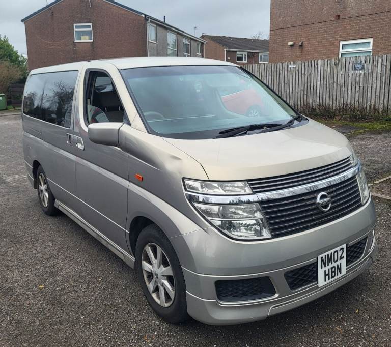 Nissanelgrand 2002 52k miles 