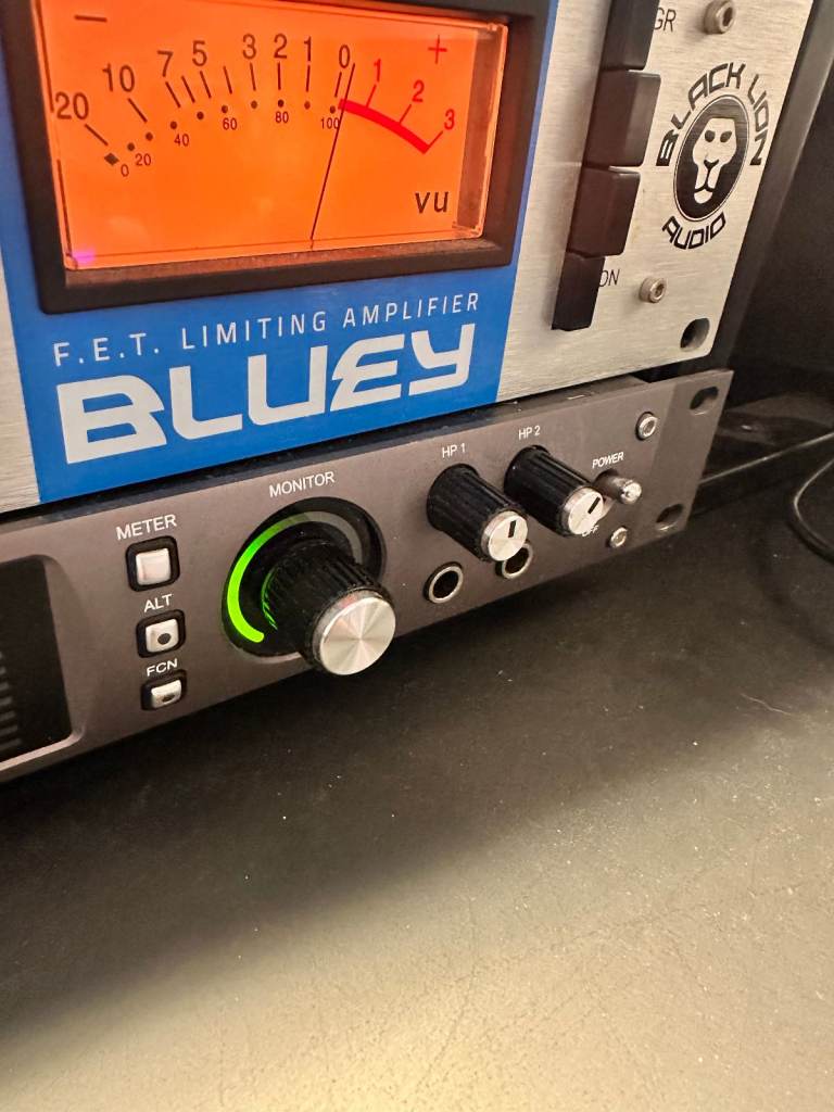 APOLLO X6 INTERFACE THUNDERBOLT