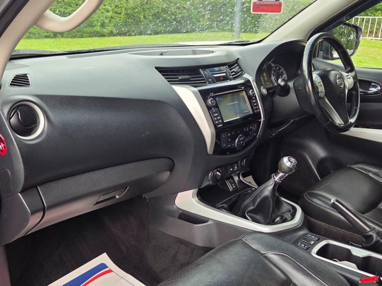 2016 Nissan Navara Double Cab Pick Up Tekna 2.3dCi 190 4WD PICK UP DIESEL Manual