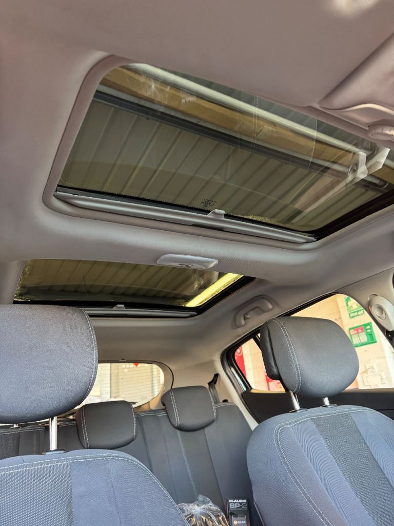 Renault, MEGANE, Hatchback, 2011, Manual, 1461 (cc), 5 doors