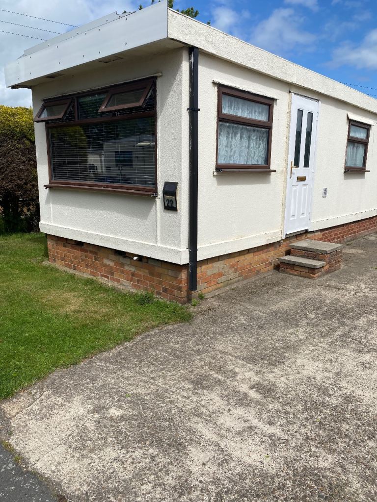 MOBILE HOME IN DUNSCROFT, DONCASTER