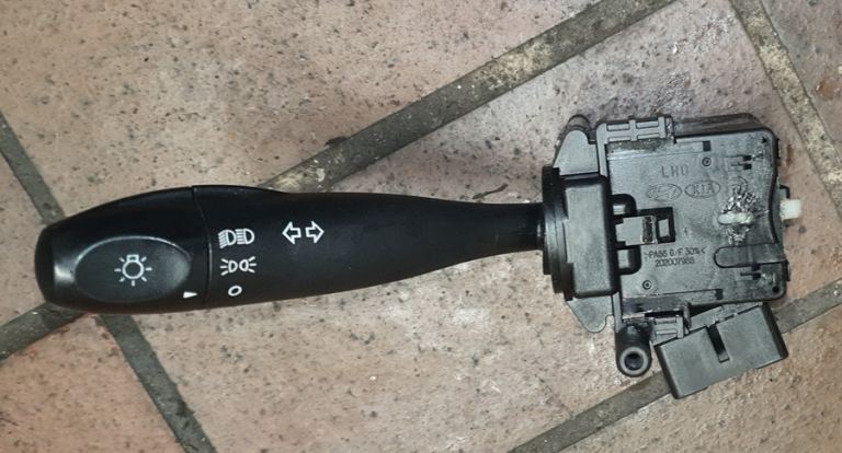 Hyundai i10 Headlight Switch 2010
