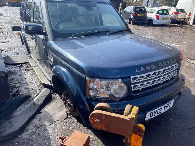 Land Rover Discovery MK4 3.0 HSE SDV6 2012 FOR BREAKING