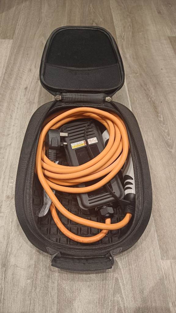 Electric Car Charging Cable to Home Socket