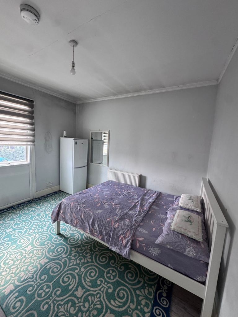 🌿Double Room Available – Ponders End / Enfield EN3📍