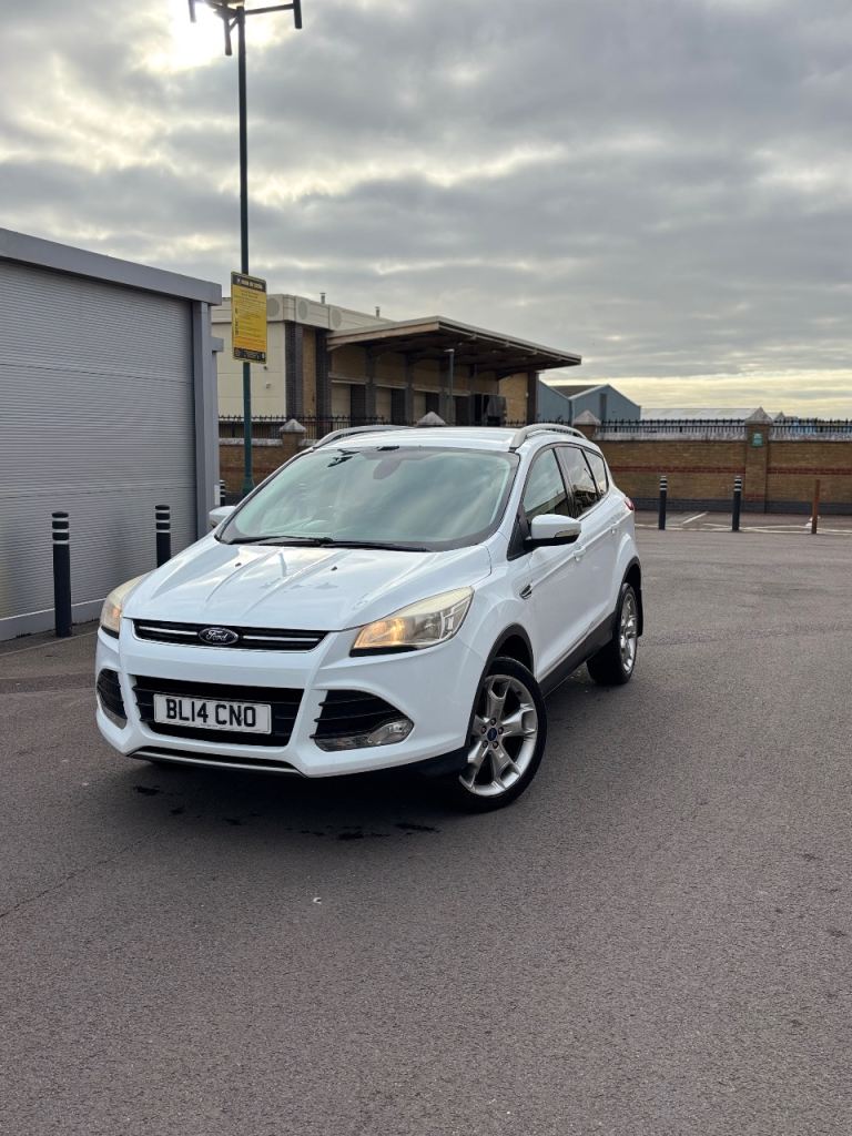 Ford, KUGA, Hatchback, 2014, Semi-Auto, 1997 (cc), 5 doors