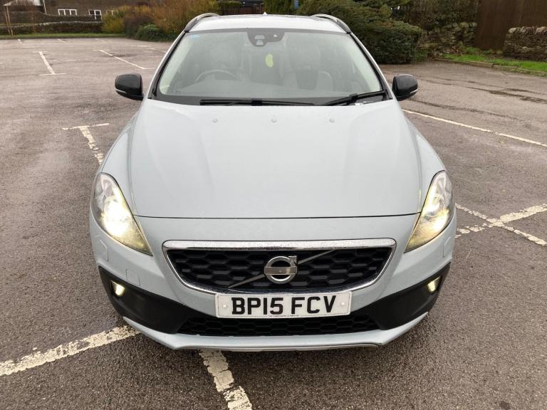 2015 Volvo V40 D2 [120] Cross Country Lux 5dr Geartronic HATCHBACK DIESEL Automatic