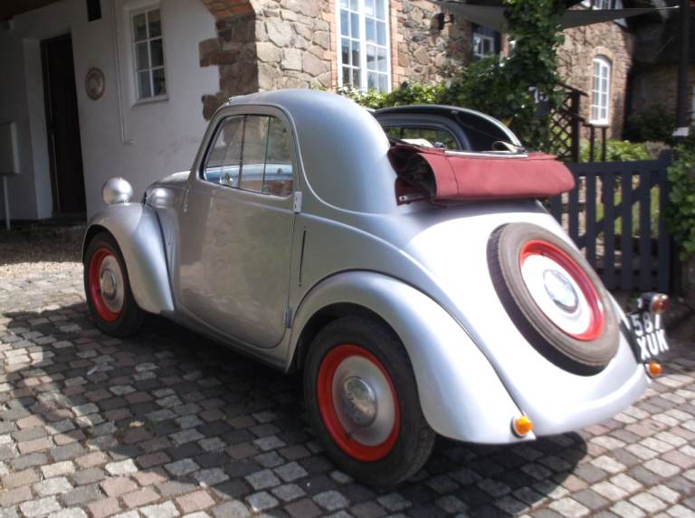 Classic/Vintage Fiat 500 from 1937. 