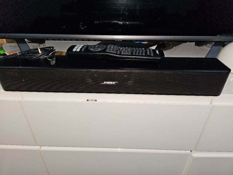 Bose Solo 5 TV Sound System Soundbar with Remote