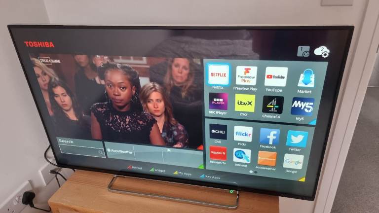 TOSHIBA 43 INCH SMART 4K UHD HDR LED TV WITH WIFI , APPS, FREEVIEW HD & FREESAT HD
