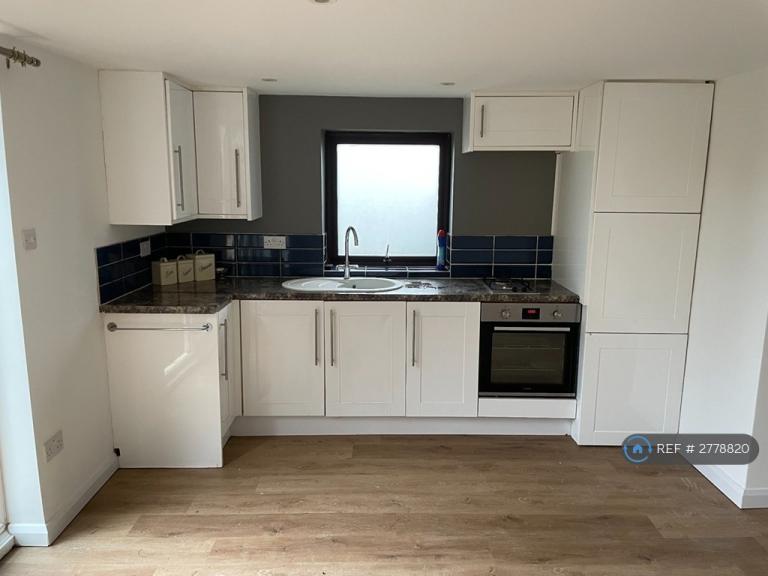 1 bedroom house in White Cottage Newlands Corner, Guildford, GU4 (1 bed) (#2778820)