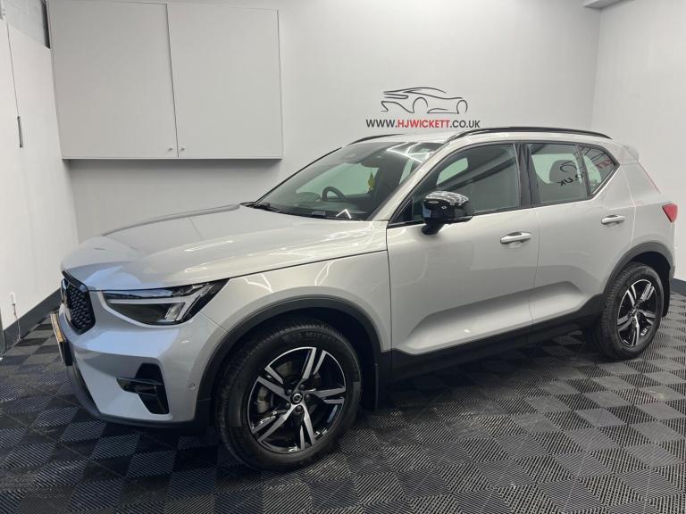2023 Volvo XC40 2.0 B3P Plus Dark 5dr Auto ESTATE PETROL Automatic