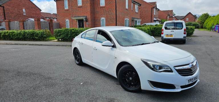 Vauxhall, INSIGNIA, Hatchback, 2015, Manual, 1956 (cc), 5 doors