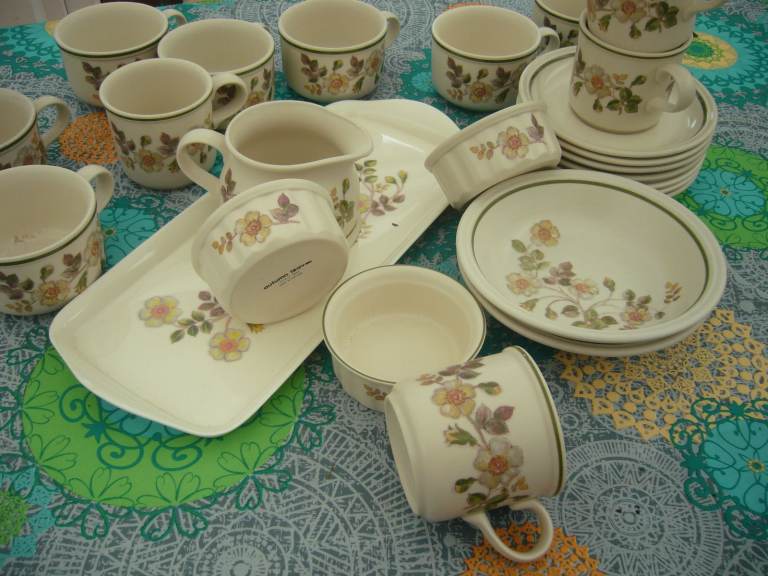Marks & Spencers (St Michael) vintage part tea set bowls cups saucers jug ramakins