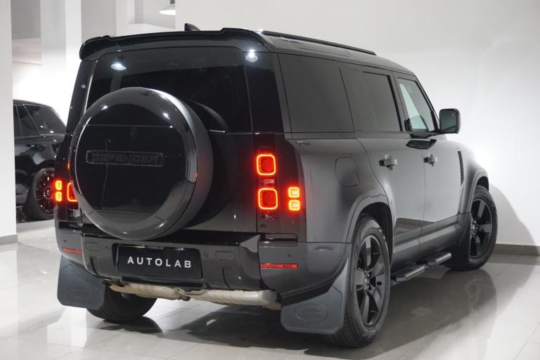 2023 Land Rover Defender 110 3.0 D250 MHEV HSE Hard Top SUV Auto 4WD MWB Euro 6 (s/s) 5dr PANEL V...