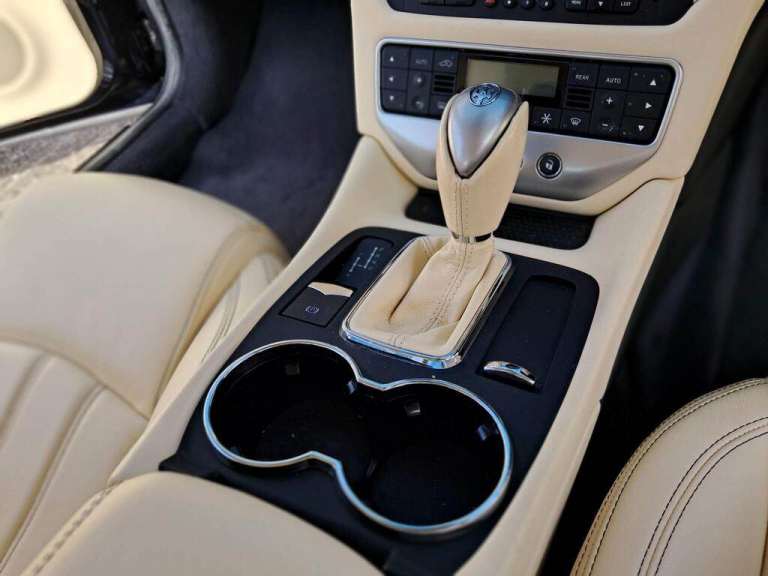 Maserati, GRANTURISMO, 19.8k Miles, Coupe, 2011, Semi-Auto, 4691 (cc), 2 doors 