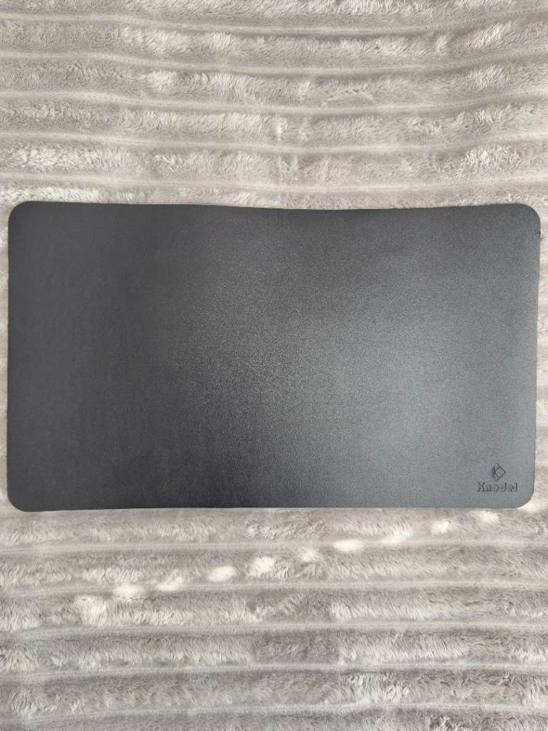 Knodel Desk Mat