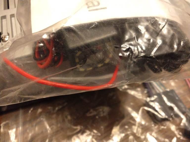 Car Stereo With mirror Link. Bluetooth. Reverse camera and more. New