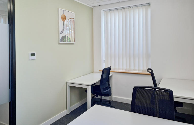 Chippenham - SN140GT \ Day Office Space with Flexible Access