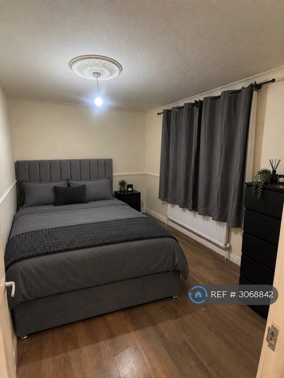 1 bedroom in Sterry Road, Dagenham, RM10 (#3068842)