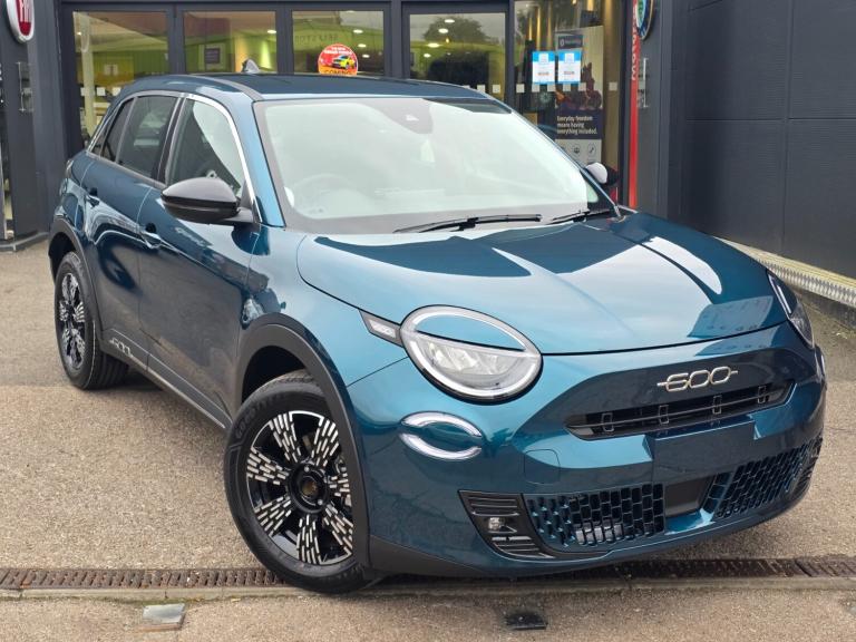 2025 Fiat 600 1.2 Hybrid 48V 5dr eDCT-6 Hatchback Petrol Automatic