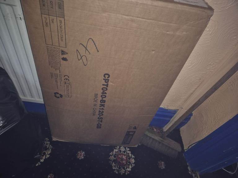 New in.box Computer Desk