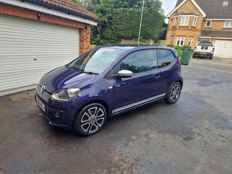 Volkswagen, UP, Hatchback, 2016, Manual, 999 (cc), 3 doors