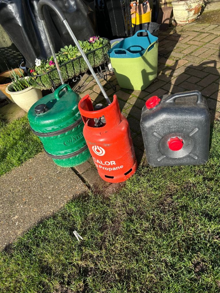 Water carrier gas waste container 