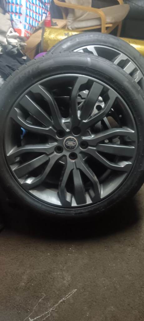 4x Land Rover Range Sport 13-17 alloys 9.5Jx21EH2 + tyres 275/45ZR21