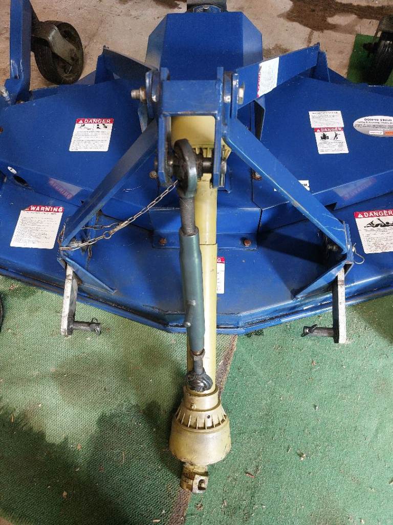 Compact tractor finishing mower 