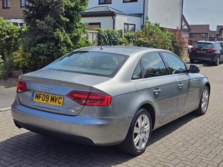 Audi, A4, Saloon, 2009, Semi-Auto, 1968 (cc), 4 doors