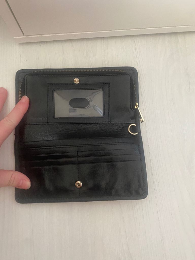 Black Leather Wallet – Used, Good Condition