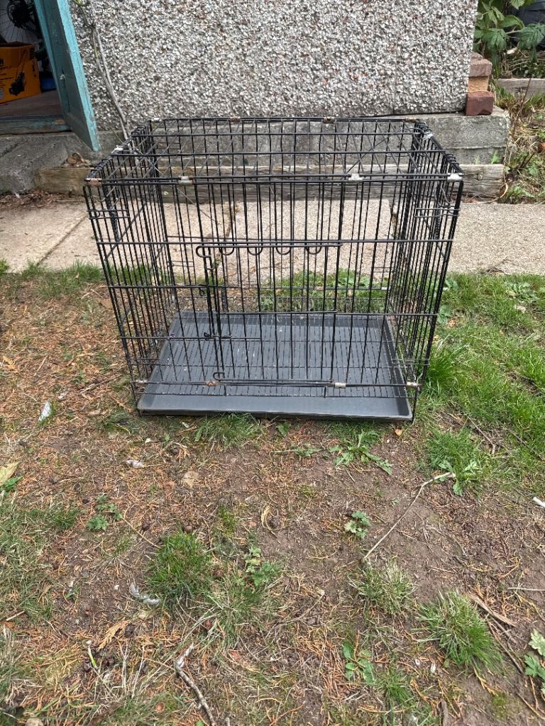 Black animal carrier - metal - medium size 