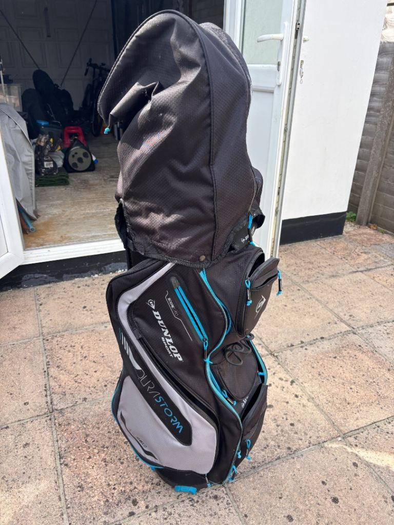 Women’s Set golf clubs and bag