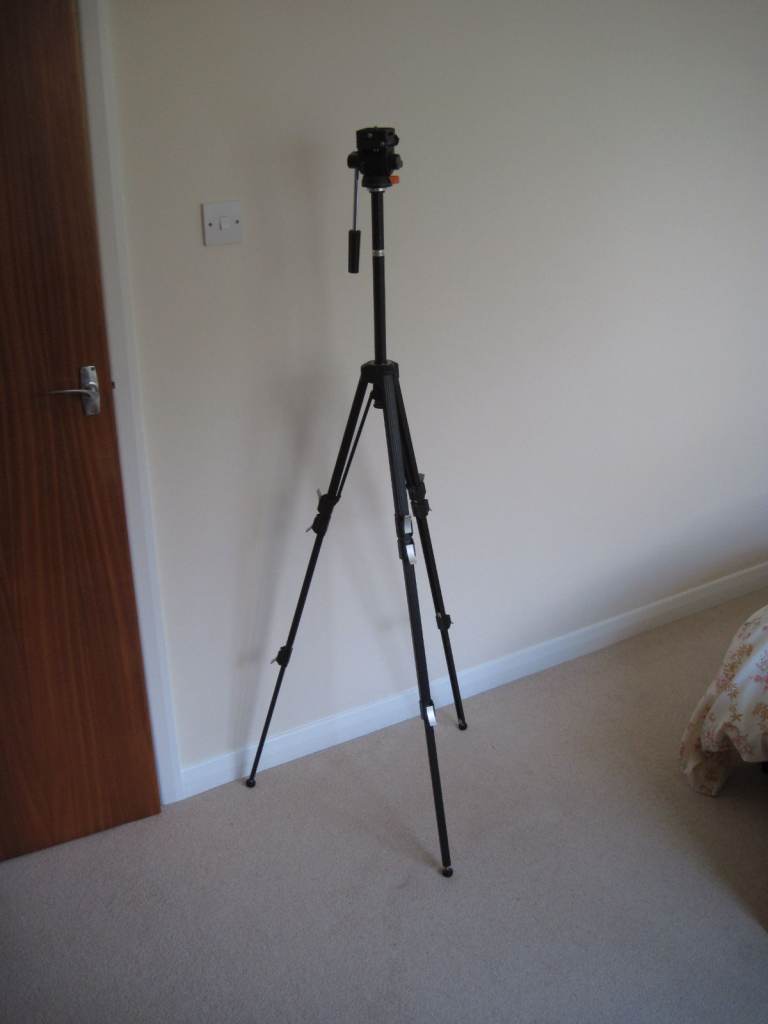 Culman 2540 Tripod for Camera/video (Unused)