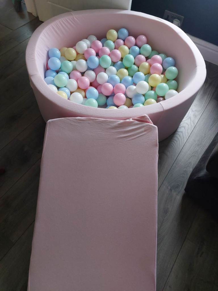 image for Childrens ball pit