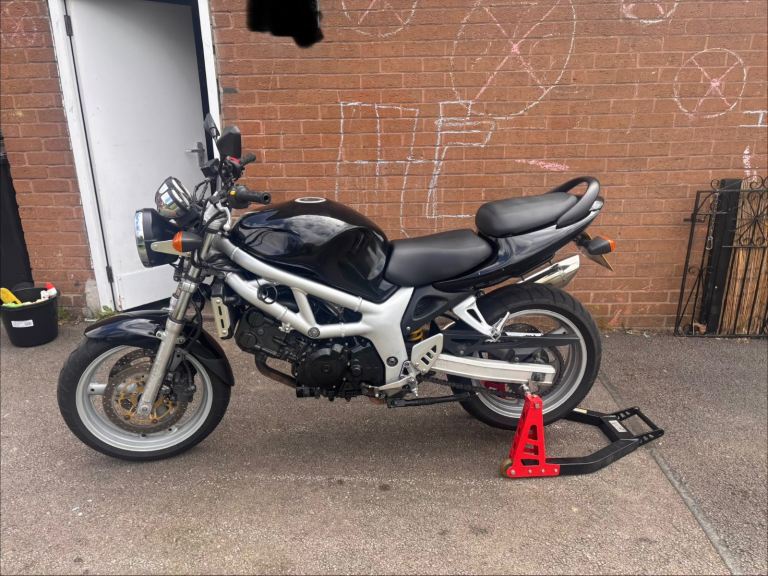 Suzuki, SV, 1999, 645 (cc)