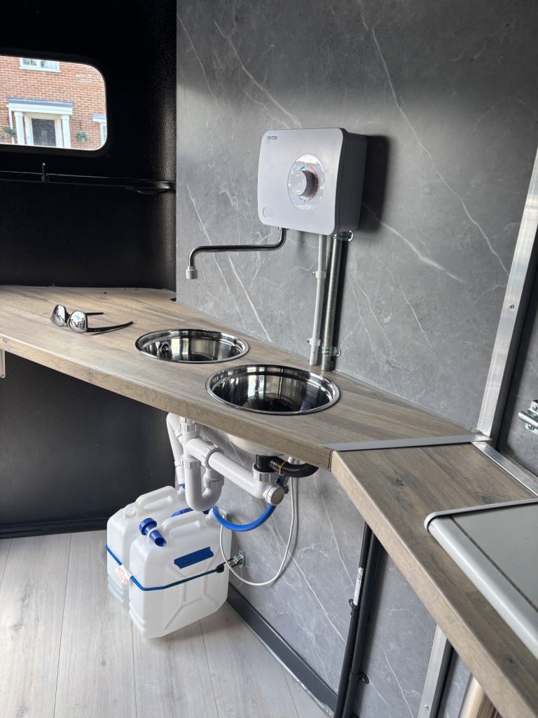 Horse Box Bar Catering Trailer / Food Truck / Catering Trailer / Mobile Bar