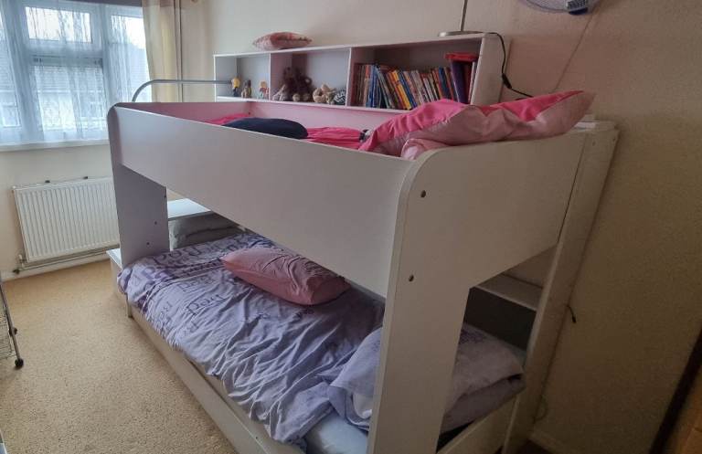Dreams bunk beds with trundle bed