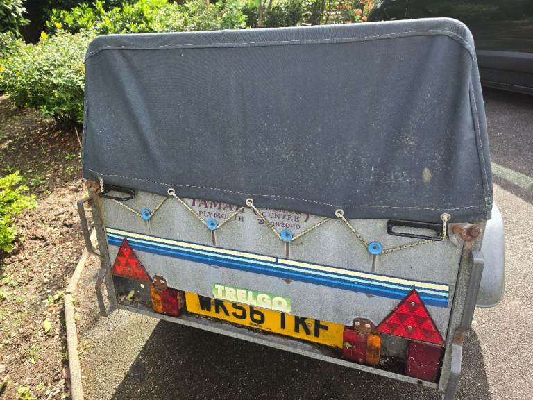 Car trailer