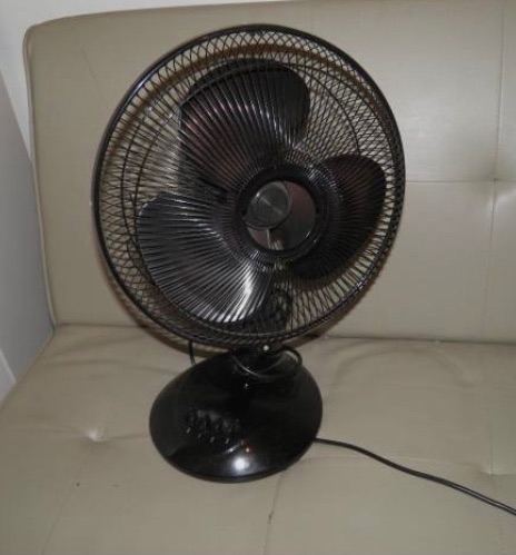 Desk fan  14 inch as new